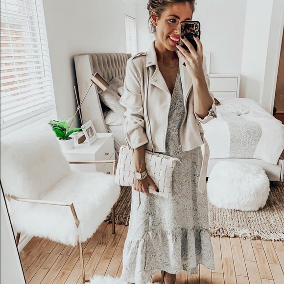 RESERVED • Faux Leather Woven Crossbody Clutch - Picture 7 of 7